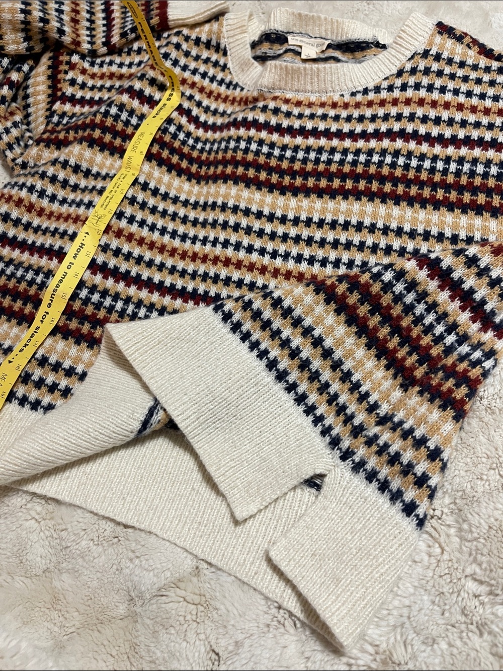 The General Good Cream Houndstooth Crewneck Sweater - Picture 12 of 12